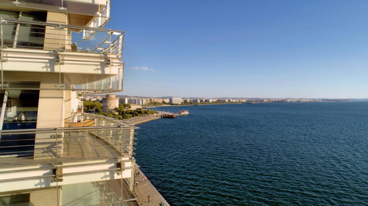 Daios Luxury Living Hotel Thessaloníki Luaran gambar View of the Gulf of Thessaloniki from Nikis Avenue
