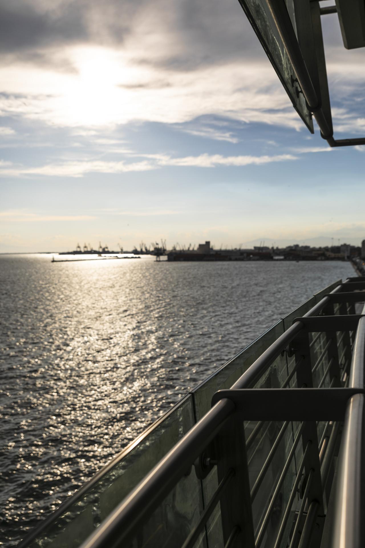 Daios Luxury Living Hotel Thessaloníki Luaran gambar View of the port of Piraeus from a ferry