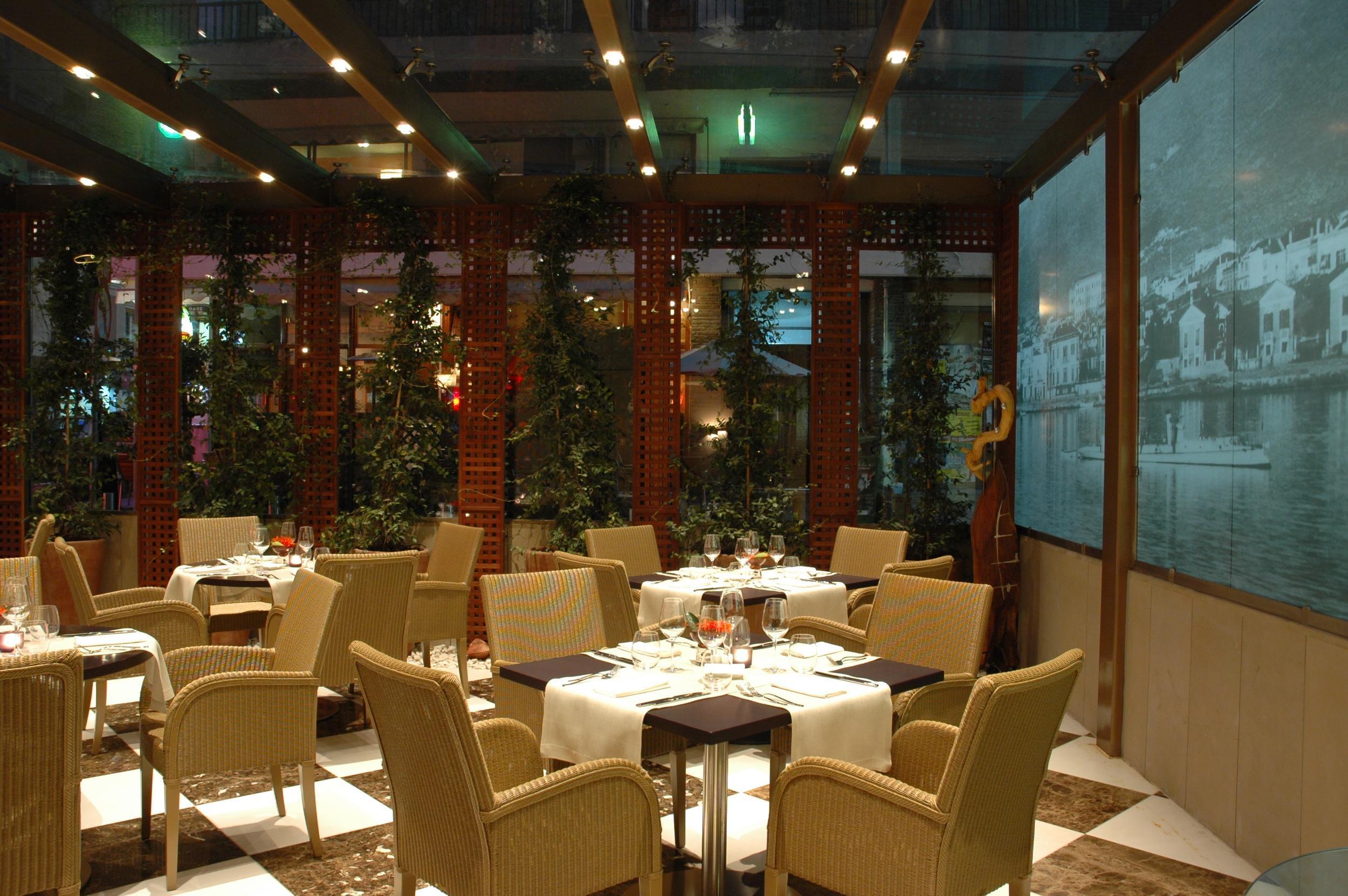 Daios Luxury Living Hotel Thessaloníki Restoran gambar Restaurant in the hotel