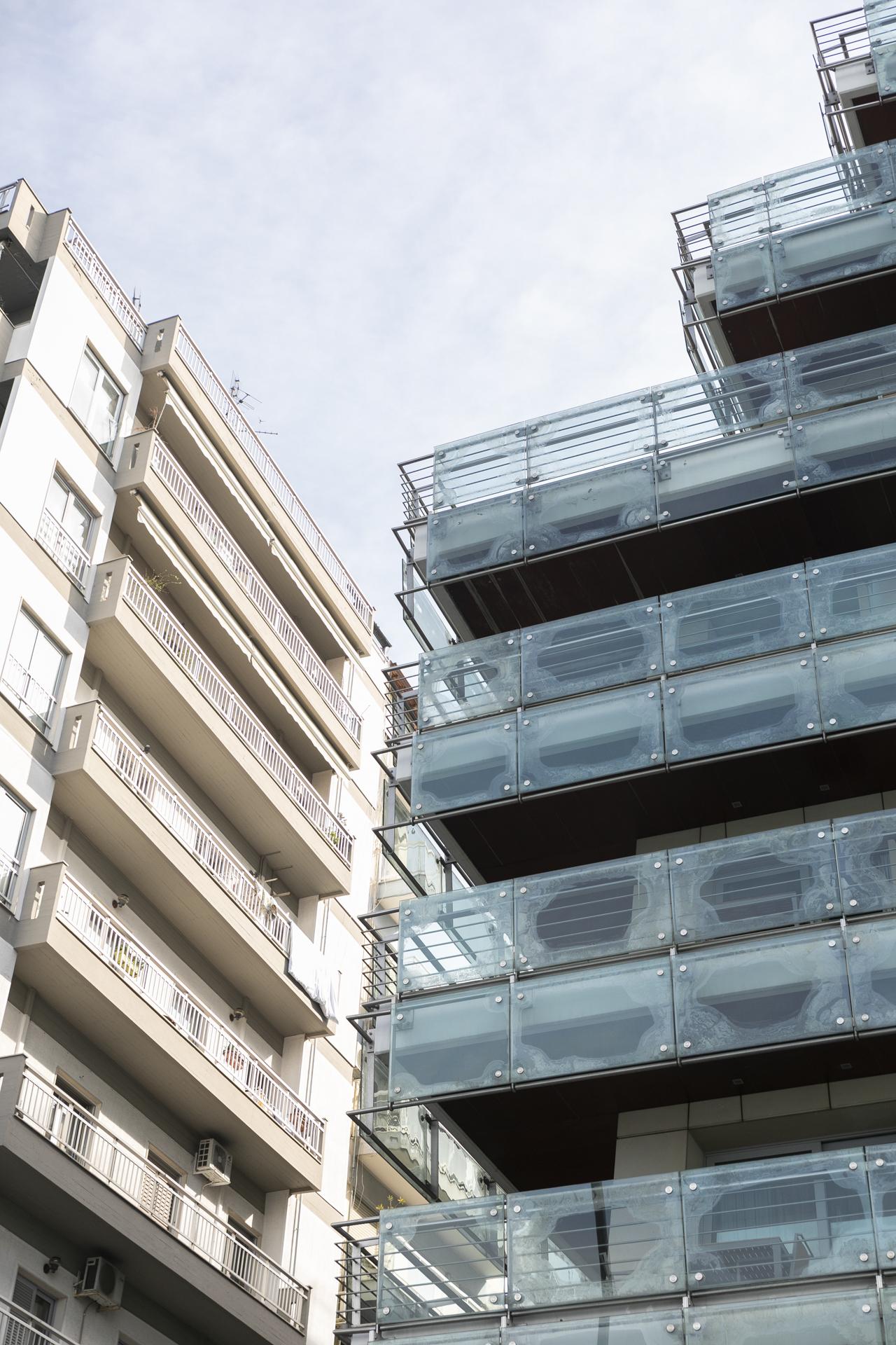 Daios Luxury Living Hotel Thessaloníki Luaran gambar The new building of the University of Economics in Bratislava