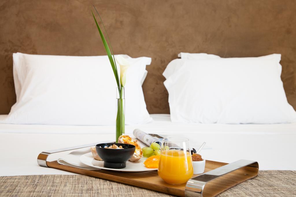 Daios Luxury Living Hotel Thessaloníki Luaran gambar Room service
