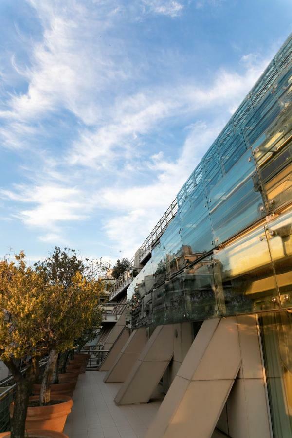 Daios Luxury Living Hotel Thessaloníki Luaran gambar The new building of the National Museum of the Republic of North Macedonia